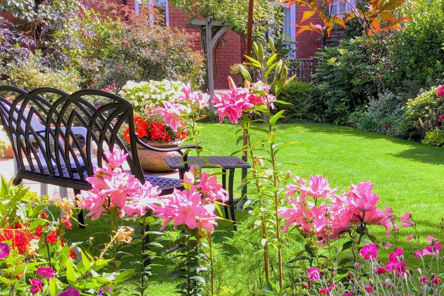 Comment garder un jardin au frais pendant l’été ?